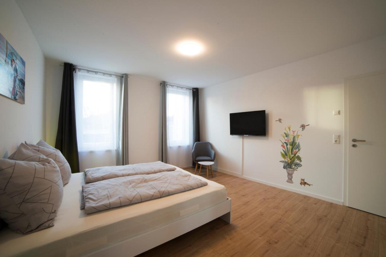 Schoene Ferienwohnung 78M2, 3 Schlafzimmer, 2 Baeder, Zentrumnah, 1Og Erfurt Ngoại thất bức ảnh