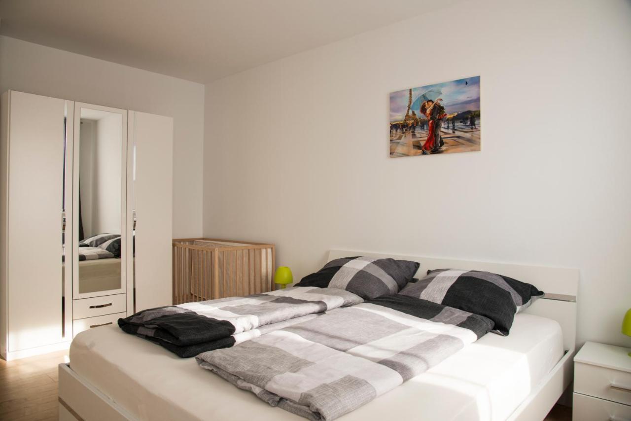 Schoene Ferienwohnung 78M2, 3 Schlafzimmer, 2 Baeder, Zentrumnah, 1Og Erfurt Ngoại thất bức ảnh