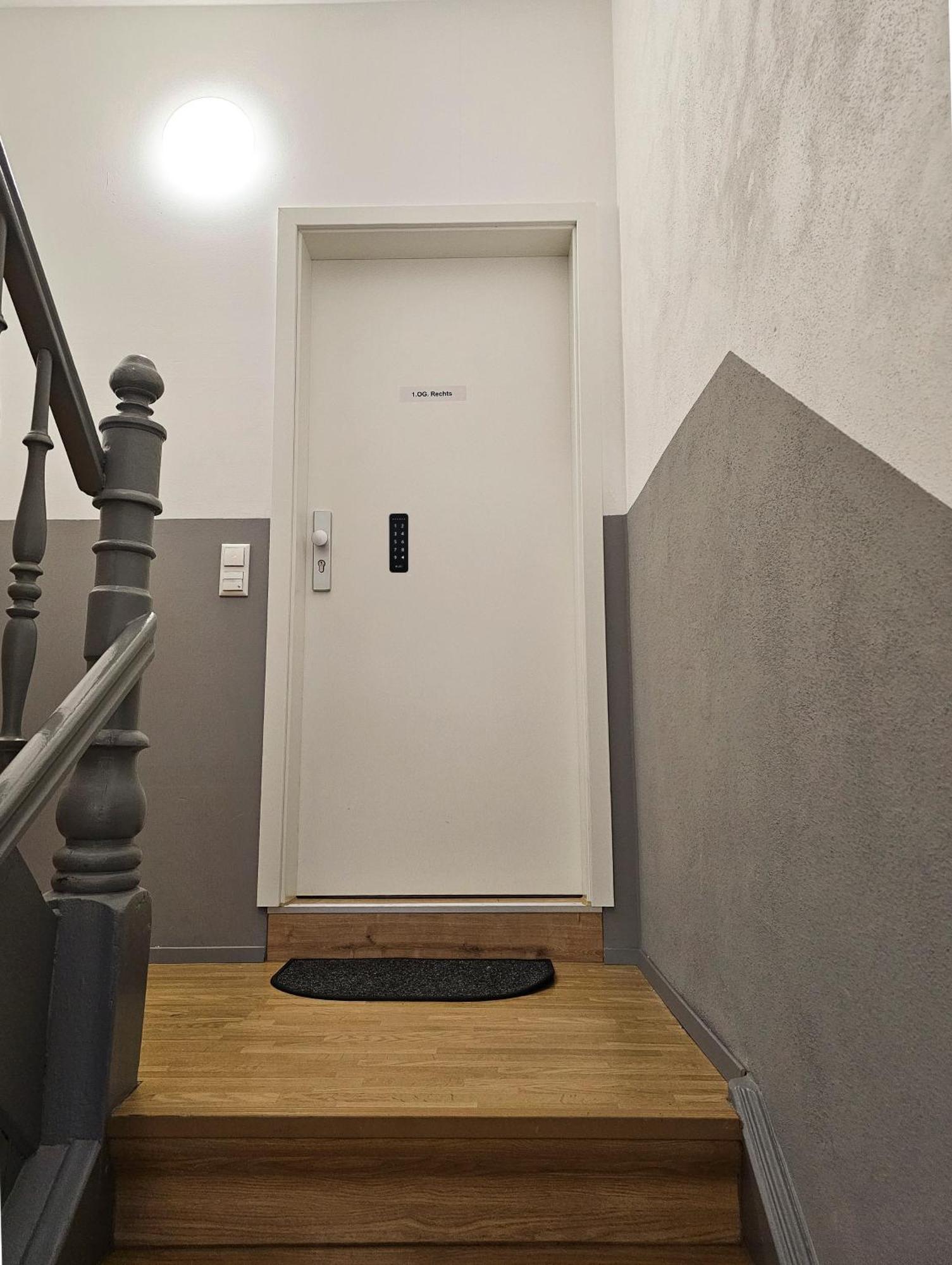 Schoene Ferienwohnung 78M2, 3 Schlafzimmer, 2 Baeder, Zentrumnah, 1Og Erfurt Ngoại thất bức ảnh